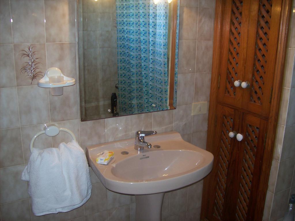Absolute Beachfront Apartment Famara Exterior foto